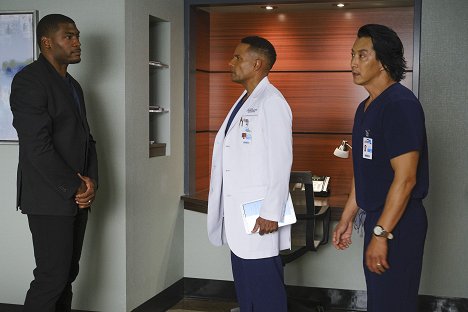 Hill Harper, Will Yun Lee - The Good Doctor - Take My Hand - Photos
