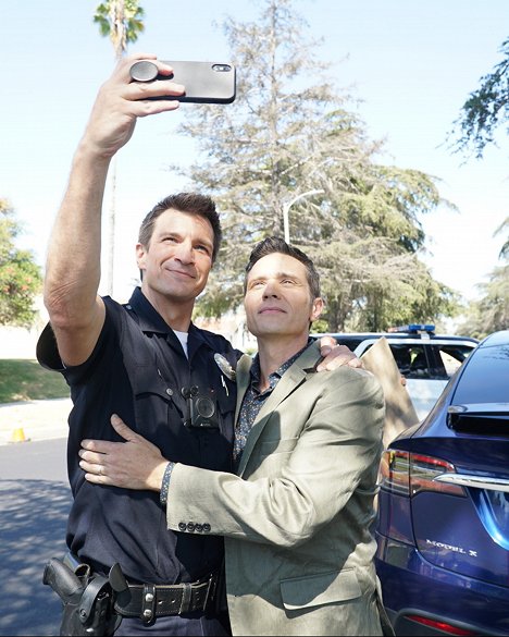 Nathan Fillion, Seamus Dever - The Rookie - Le Pari - Tournage