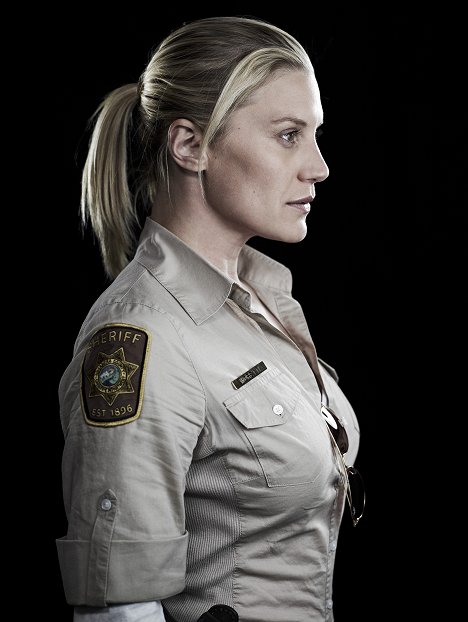 Katee Sackhoff - Drsný šerif - Season 2 - Promo