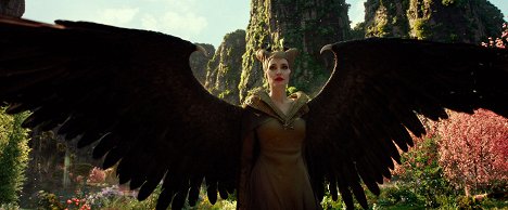 Angelina Jolie - Zloba: Královna všeho zlého - Z filmu