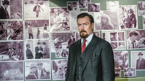 Toby Stephens - Summer of Rockets - Episode 2 - Filmfotók