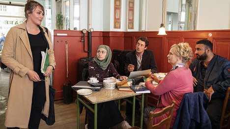 Alwara Höfels, Yeliz Simsek, Hans Löw, Johanna Gastdorf, Sami Nasser