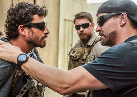 Justin Melnick, Tyler Grey, David Boreanaz - SEAL Team - All Along the Watchtower: Part 1 - Photos