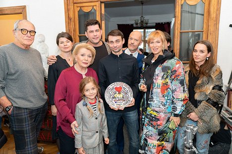 Эммануил Виторган, Galina Polskikh, Marta Timofeeva, Maksim Sveshnikov, Fyodor Bondarchuk, Olesya Sudzilovskaya - Filatov - Tournage