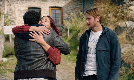 Izïa Higelin, Bastien Bouillon - Debout sur la montagne - Filmfotos