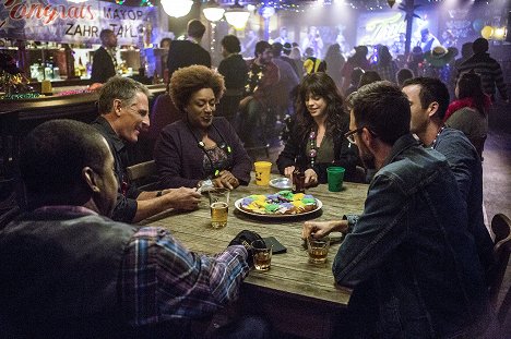 Scott Bakula, CCH Pounder, Vanessa Ferlito - NCIS: New Orleans - A New Dawn - Photos