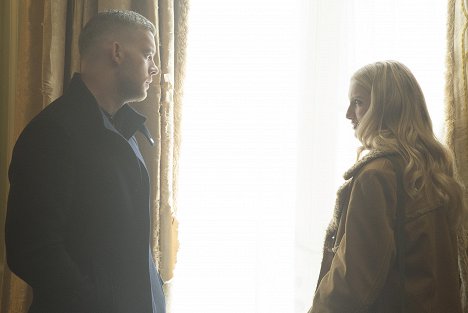 Russell Tovey, Lilly Englert - Quantico - No Place Is Home - De la película