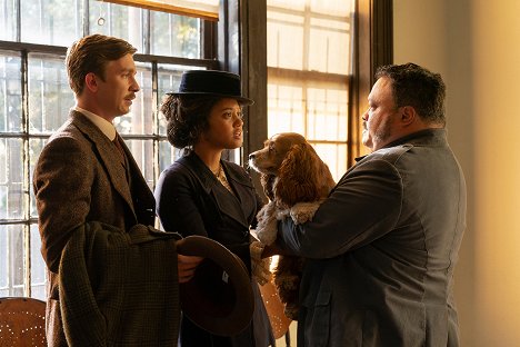 Thomas Mann, Kiersey Clemons, Rose le chien, Adrian Martinez - Lady and the Tramp - Film