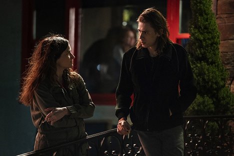 Kathryn Hahn, Owen Teague - Mrs. Fletcher - Care Package - Photos