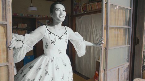 Haruka Ayase - Kon'ja, romansu gekidžó de - Kuvat elokuvasta