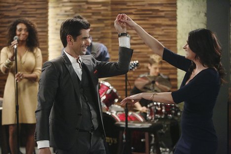 John Stamos, Paget Brewster - Grandfathered - The Boyfriend Experience - Photos