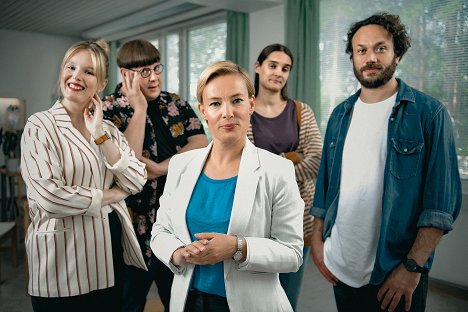 Pia Andersson, Mikko Penttilä, Terhi Suorlahti, Sara Paasikoski, Elmer Bäck - Rehtori - Promóció fotók