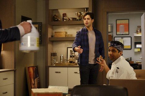 Josh Peck, Ravi Patel - Grandfathered - The Memorial - Do filme