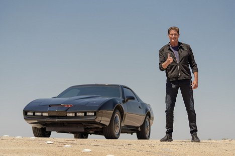 David Hasselhoff - Battle of the 80s Supercars with David Hasselhoff - Promo