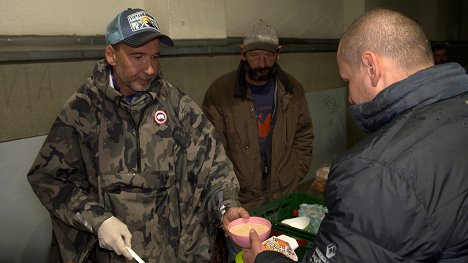 Jochen Bendel - Tierisch arm - 4 Pfoten am Existenzminimum - Z filmu