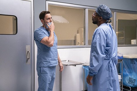 Ryan Eggold, Jocko Sims - Nemocnice New Amsterdam - Nový asistent - Z filmu
