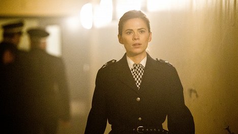 Hayley Atwell - Life of Crime - Episode 1 - Van film