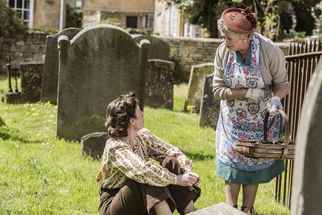 Selina Griffiths, Sorcha Cusack - Father Brown - Die Totenglocke - Filmfotos