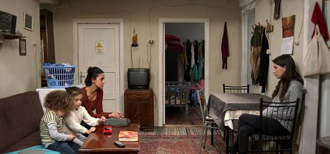 Irmak Güneş, Nilay Duru, Hazal Kaya - Bizim Hikaye - Episode 21 - Kuvat elokuvasta