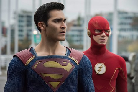 Tyler Hoechlin, Grant Gustin - Supergirl - Crisis on Infinite Earths, Part 1 - Filmfotók