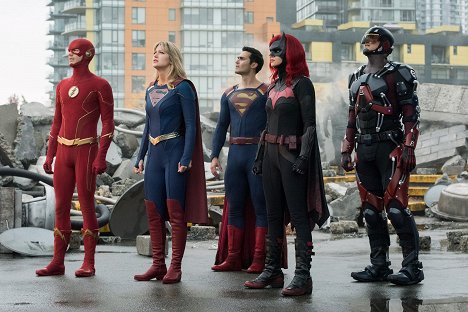 Grant Gustin, Melissa Benoist, Tyler Hoechlin, Ruby Rose, Brandon Routh - Supergirl - Crisis on Infinite Earths, Part 1 - Photos