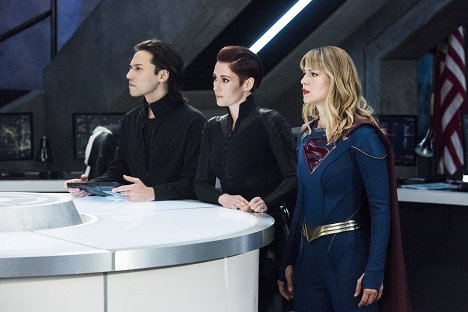 Jesse Rath, Chyler Leigh, Melissa Benoist - Supergirl - Dangerous Liaisons - Photos