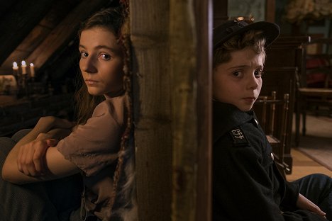 Thomasin McKenzie, Roman Griffin Davis - Jojo Rabbit - Promokuvat