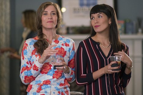 Kristen Wiig, Zoë Chao - Where'd You Go, Bernadette - Photos