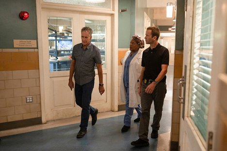 Scott Bakula, CCH Pounder, Lucas Black - NCIS: New Orleans - Spies & Lies - Photos