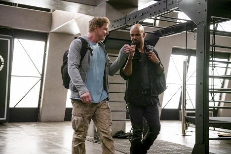 Kenny Johnson, Shemar Moore - SWAT - Különleges egység - Káoszfalka - Filmfotók