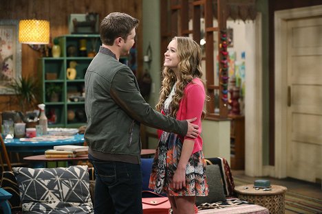 Greer Grammer - Melissa & Joey - The Early Shift - Photos