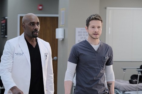 Morris Chestnut, Matt Czuchry - The Resident - Out for Blood - Photos