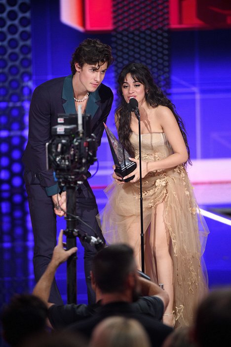 Shawn Mendes, Camila Cabello - American Music Awards 2019 - Van film