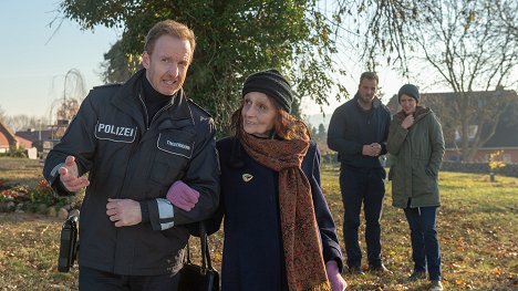 Mathias Junge, Helga Boettiger - SOKO Wismar - Nomen est omen - Do filme