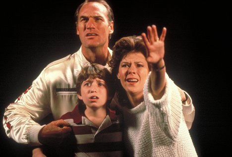Oliver Robins, Craig T. Nelson, JoBeth Williams - Poltergeist II: The Other Side - Photos