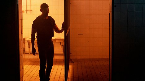 Jeremy Irvine - Treadstone - Schatten der Vergangenheit - Filmfotos