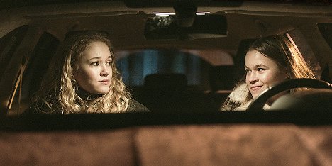 Lenita Susi, Olivia Ainali - Bordertown - La Tâche - Film