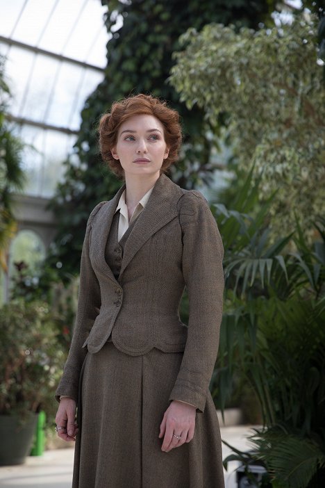 Eleanor Tomlinson - The War of the Worlds - Episode 1 - Photos