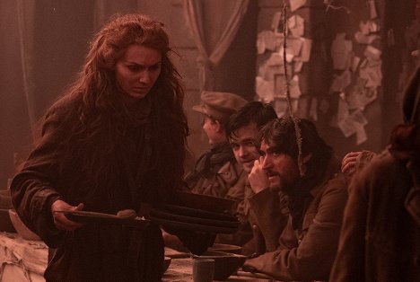 Eleanor Tomlinson - The War of the Worlds - Episode 2 - Photos