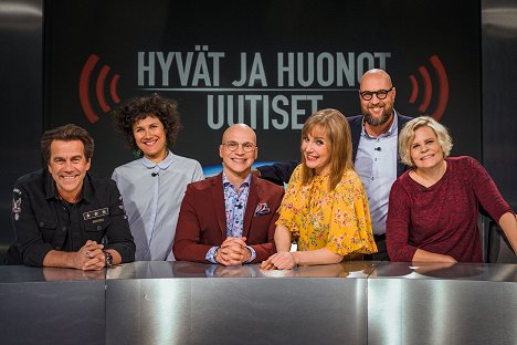 Mikko Kuustonen, Minttu Mustakallio, Riku Nieminen, Niina Lahtinen, Juha Vuorinen, Paula Noronen - Hyvät ja huonot uutiset - Werbefoto