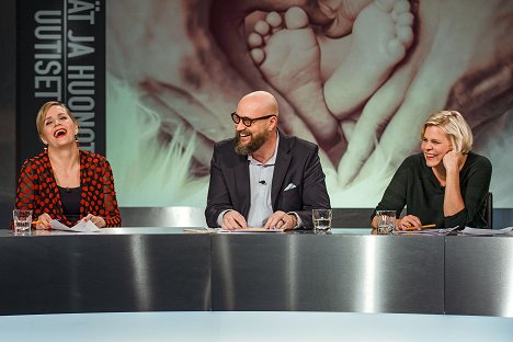 Niina Lahtinen, Juha Vuorinen, Paula Noronen - Hyvät ja huonot uutiset - Filmfotos