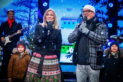 Sonja Weissensteiner, DJ Ötzi - Zauberhafte Weihnacht im Land der "Stillen Nacht" - Z filmu