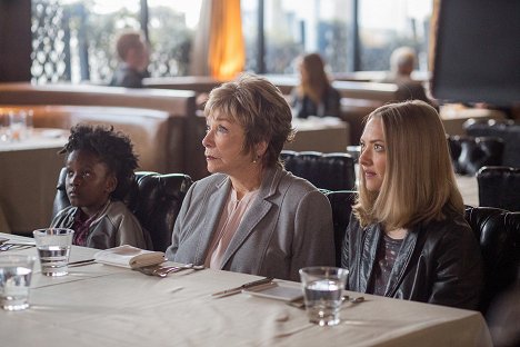 AnnJewel Lee Dixon, Shirley MacLaine, Amanda Seyfried - The Last Word - Kuvat elokuvasta