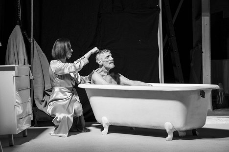 Anna Mária Cseh, János Derzsi - Charon - Making of