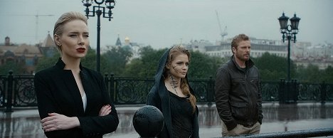 Valerija Škirando, Alina Lanina, Anton Pampušnyj - Ochránci - Z filmu