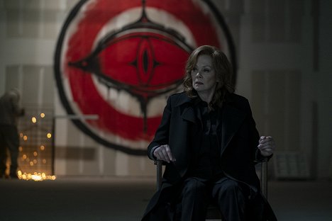 Jean Smart - Watchmen - See How They Fly - Photos