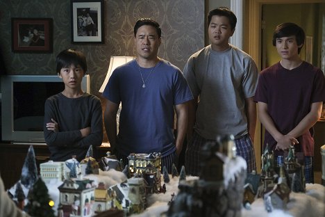 Ian Chen, Randall Park, Hudson Yang, Forrest Wheeler - Huangovi v Americe - Jessica Town - Z filmu