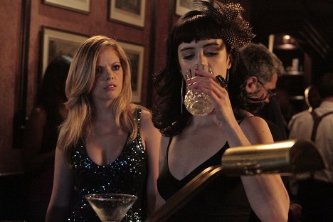 Dreama Walker, Krysten Ritter - Don't Trust the B---- in Apartment 23 - Le Job de rêve - Film