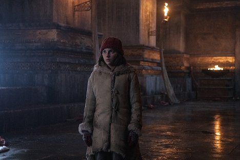 Dafne Keen - His Dark Materials - The Fight to the Death - Photos