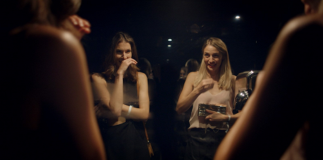 Leonie Stade, Annika Blendl - All I Never Wanted - Filmfotók